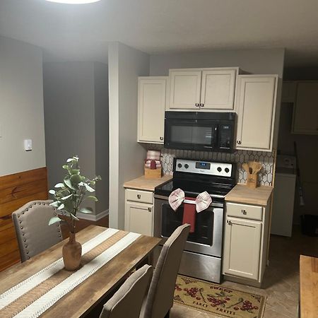 Serene Retreat! 420 Friendly In Designated Area, 3 Minutes To Downtown ريتشموند المظهر الخارجي الصورة