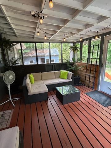 Serene Retreat! 420 Friendly In Designated Area, 3 Minutes To Downtown ريتشموند المظهر الخارجي الصورة